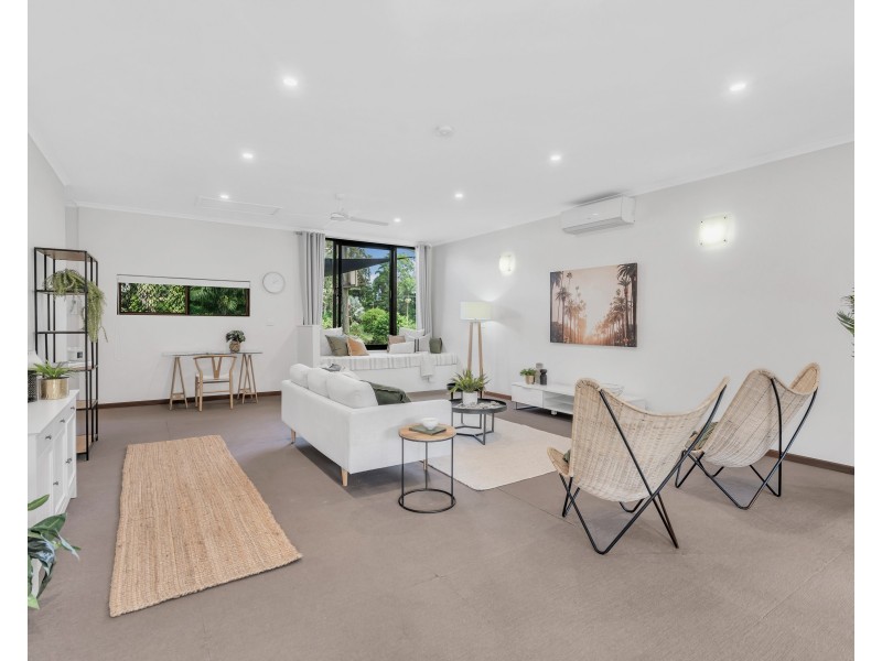 11 Pomona Avenue, Mooroobool QLD 4870