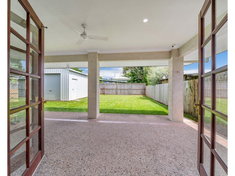 13 Rose Street, Westcourt QLD 4870