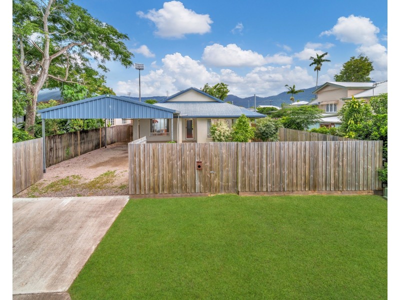 13 Rose Street, Westcourt QLD 4870