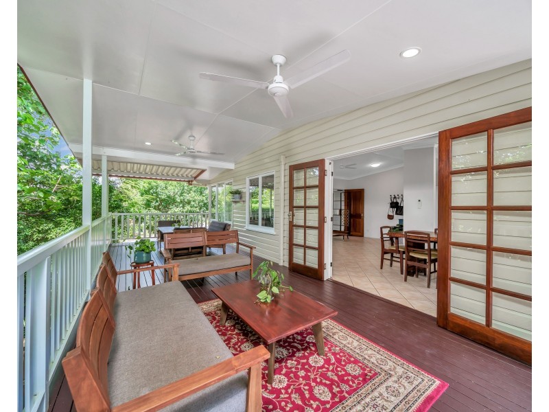 70-74 Upper Perkins Street, Manoora QLD 4870