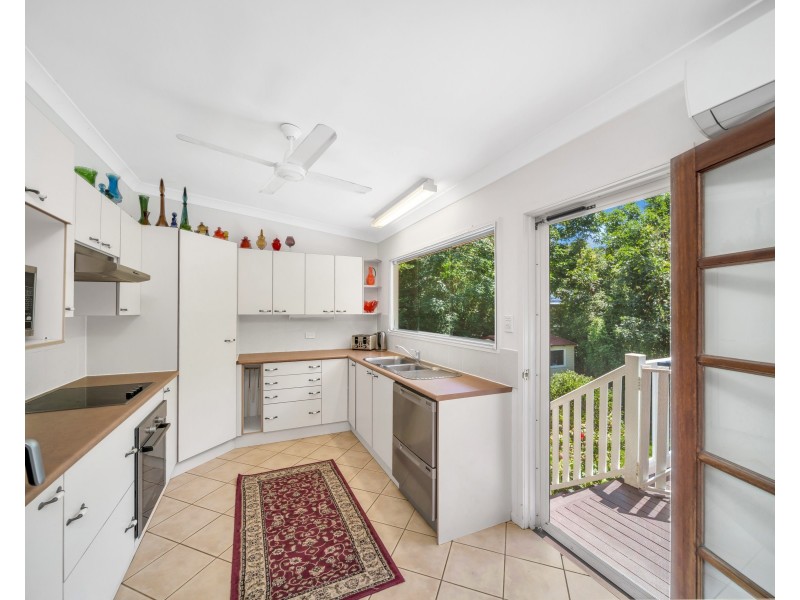 70-74 Upper Perkins Street, Manoora QLD 4870