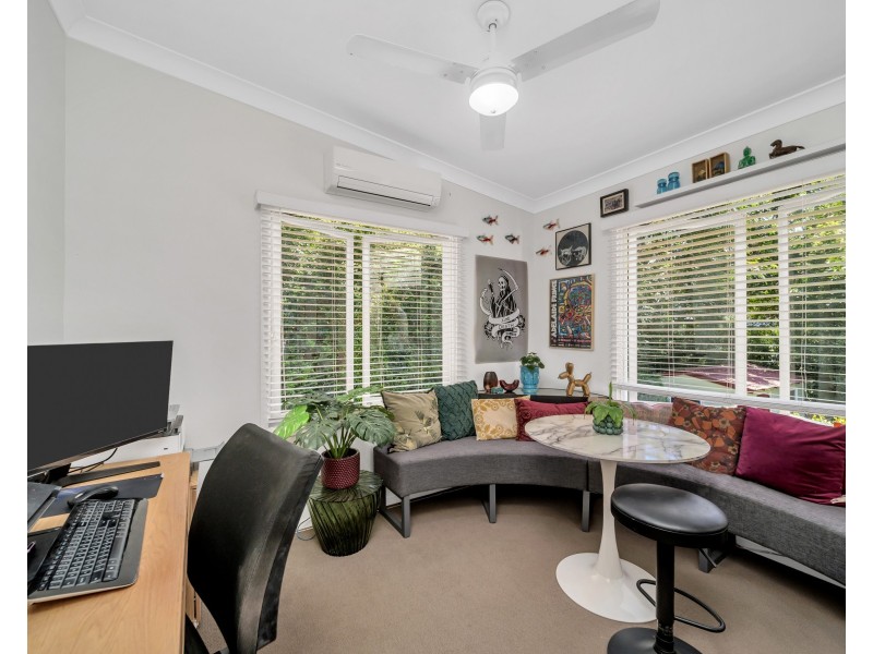 70-74 Upper Perkins Street, Manoora QLD 4870
