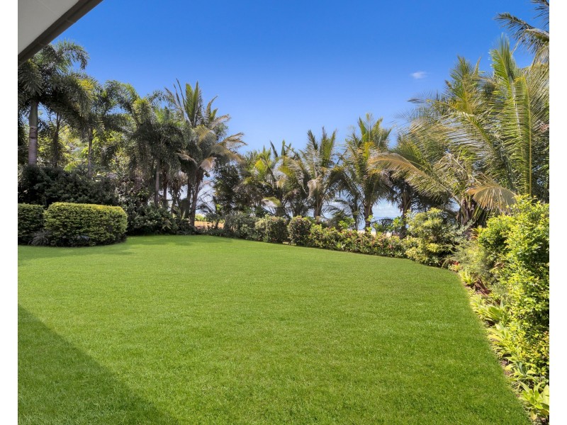 18 Luff Street, Hull Heads QLD 4854
