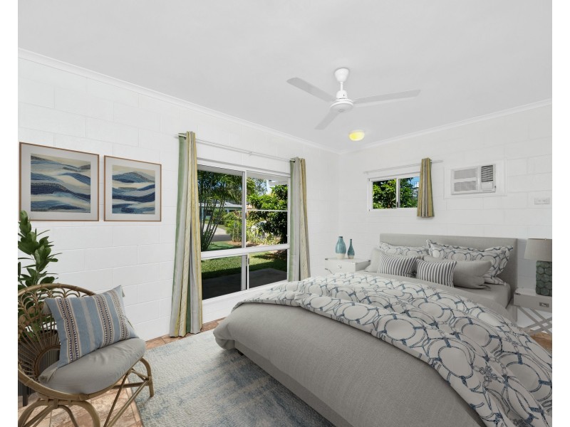 9 Casuarina Street, Tully Heads QLD 4854