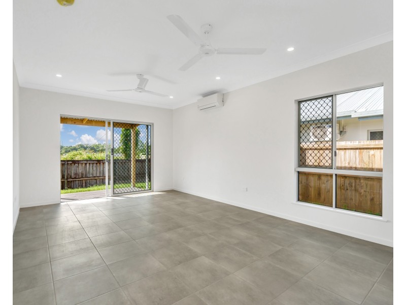 15/15-25 Skull Road, White Rock QLD 4868