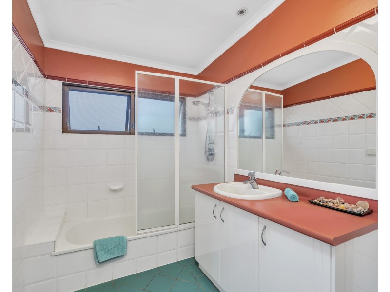 13 Sorrento Street, Woree QLD 4868