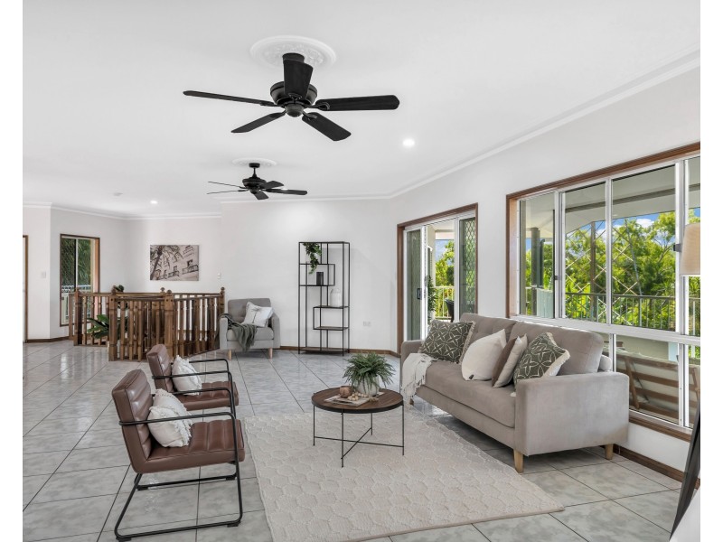 37 Brinsmead Terrace, Brinsmead QLD 4870