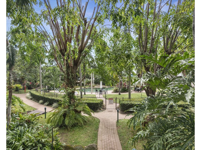 63/129-135 Oleander Street, Holloways Beach QLD 4878