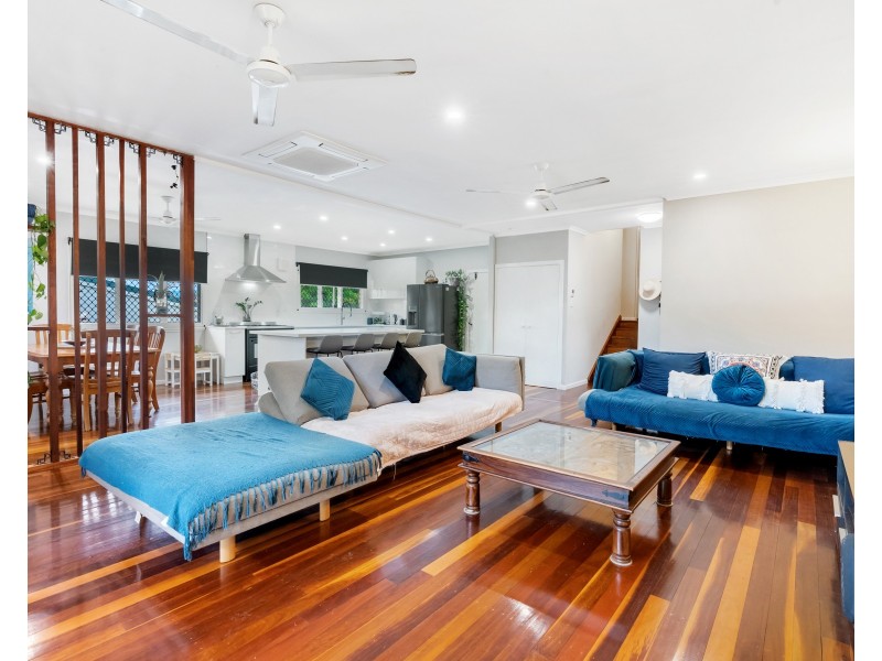 17 Mario Street, Woree QLD 4868