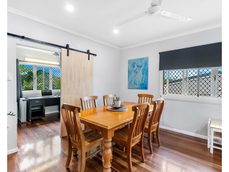 17 Mario Street, Woree QLD 4868