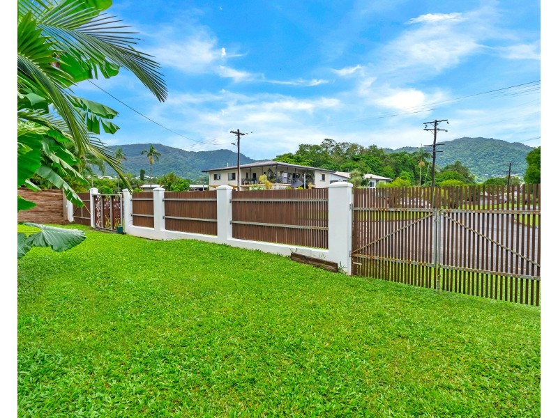 17 Mario Street, Woree QLD 4868