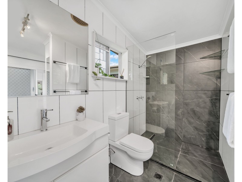 5 Basalt Street, Brinsmead QLD 4870