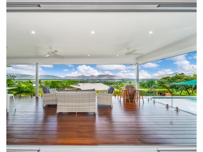 11 Bacalakis Close, Mount Sheridan QLD 4868