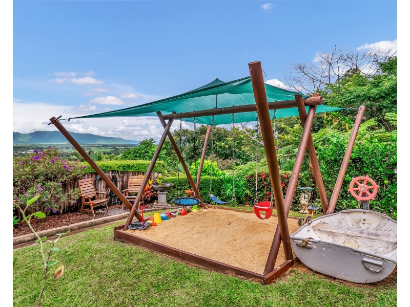 11 Bacalakis Close, Mount Sheridan QLD 4868