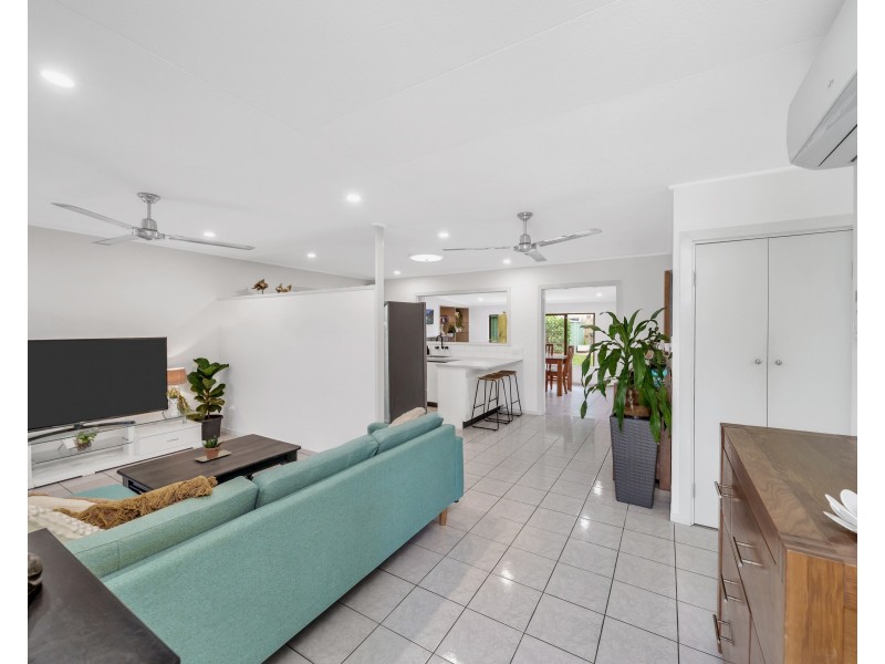 82 Russell Street, Edge Hill QLD 4870