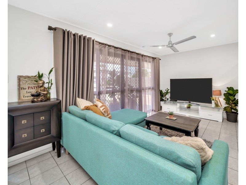82 Russell Street, Edge Hill QLD 4870