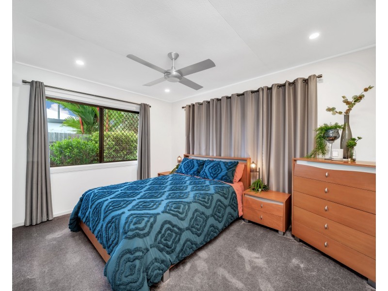 82 Russell Street, Edge Hill QLD 4870