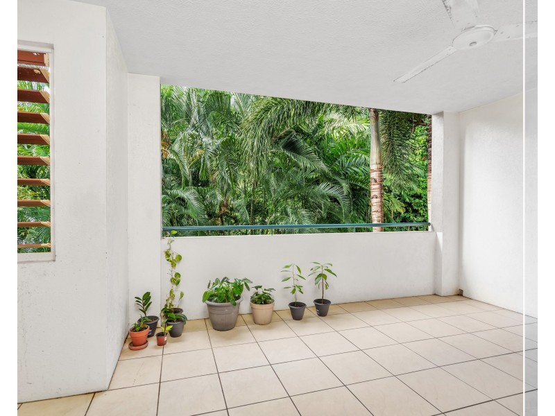 15/1804 Captain Cook Highway, Clifton Beach QLD 4879