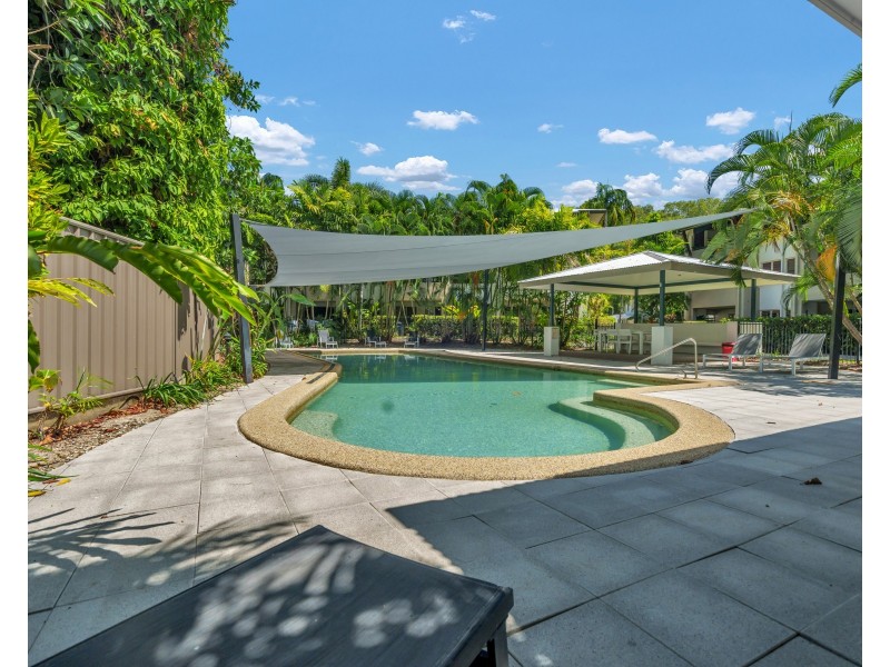 15/1804 Captain Cook Highway, Clifton Beach QLD 4879