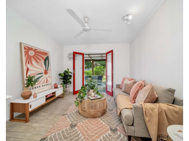 54 Waite Street, Machans Beach QLD 4878