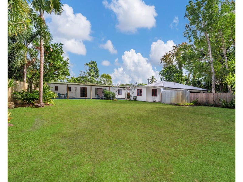 54 Waite Street, Machans Beach QLD 4878