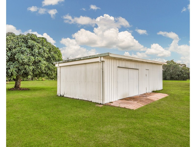 229 Etty Bay Road, Etty Bay QLD 4858