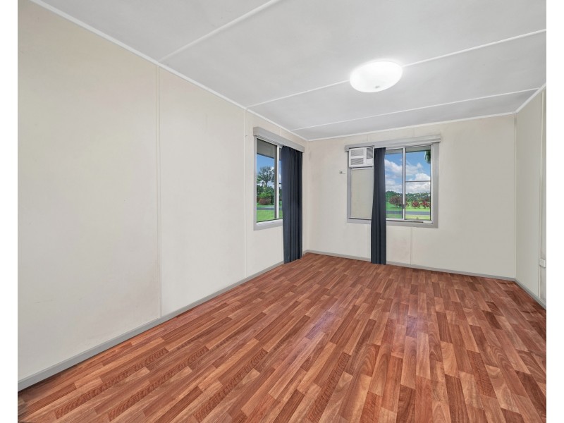 229 Etty Bay Road, Etty Bay QLD 4858