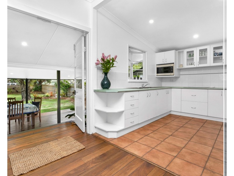 85 Tills Street, Westcourt QLD 4870