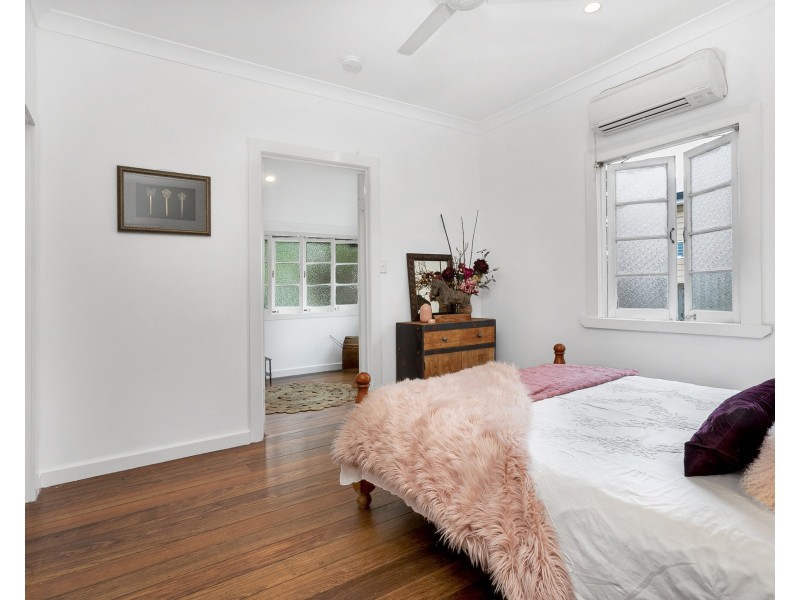 85 Tills Street, Westcourt QLD 4870