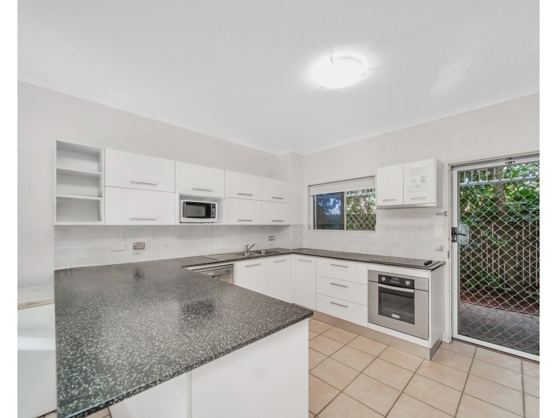 117/225 McLeod Street, Cairns North QLD 4870