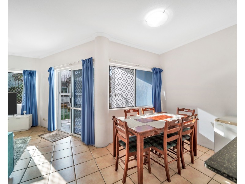 117/225 McLeod Street, Cairns North QLD 4870