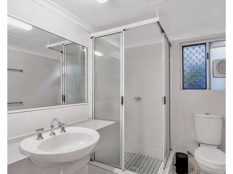 117/225 McLeod Street, Cairns North QLD 4870