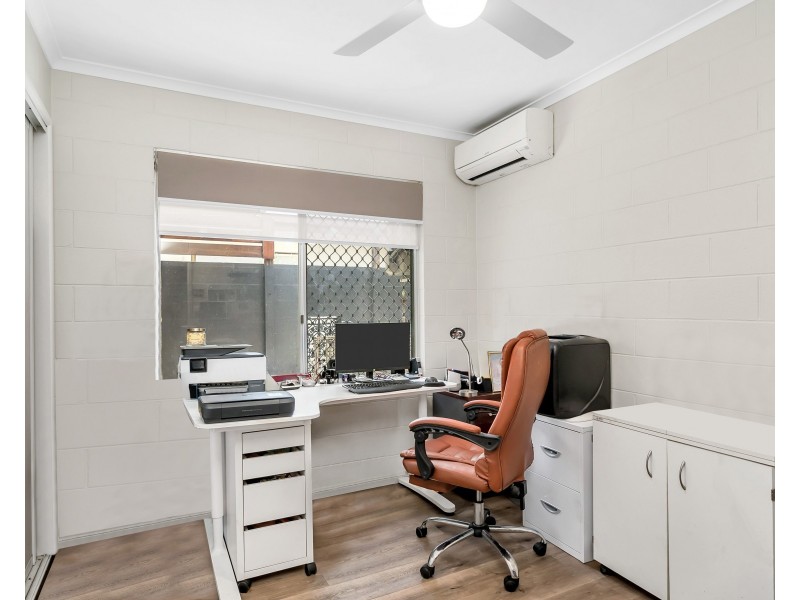 30 Derby Street, Yorkeys Knob QLD 4878