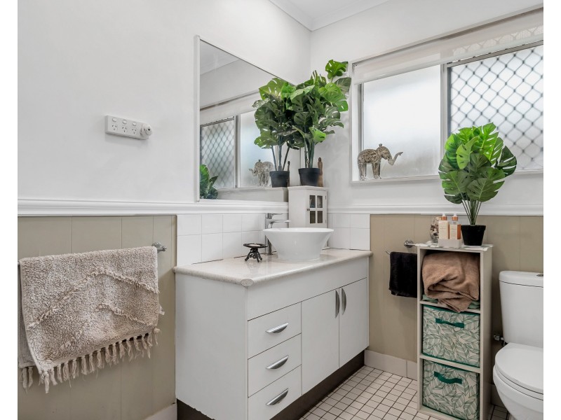 30 Derby Street, Yorkeys Knob QLD 4878