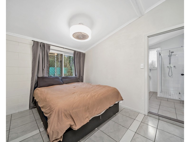 30 Derby Street, Yorkeys Knob QLD 4878