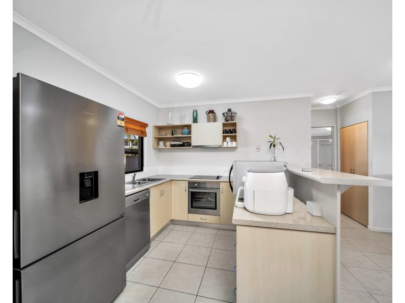 124/11-15 Charlekata Close, Freshwater QLD 4870