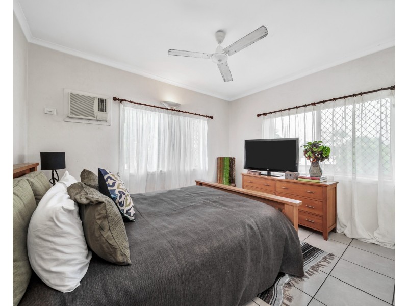 8/306 Pease Street, Edge Hill QLD 4870
