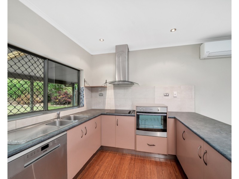 11 Kangaroo Street, Bentley Park QLD 4869