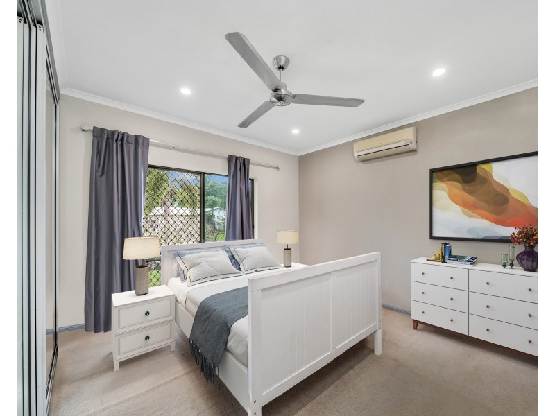 11 Kangaroo Street, Bentley Park QLD 4869