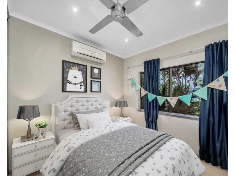 11 Kangaroo Street, Bentley Park QLD 4869