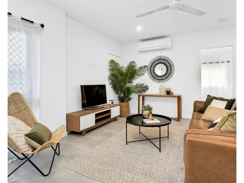 27 Fishburn Street, Bentley Park QLD 4869