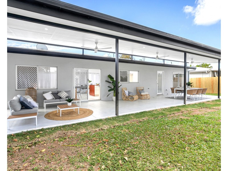 27 Fishburn Street, Bentley Park QLD 4869