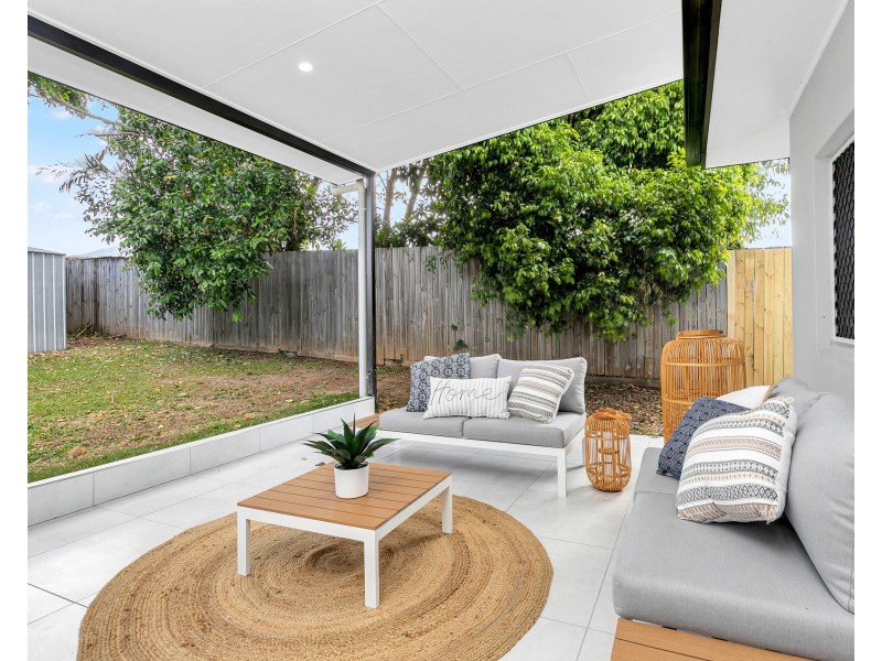 27 Fishburn Street, Bentley Park QLD 4869