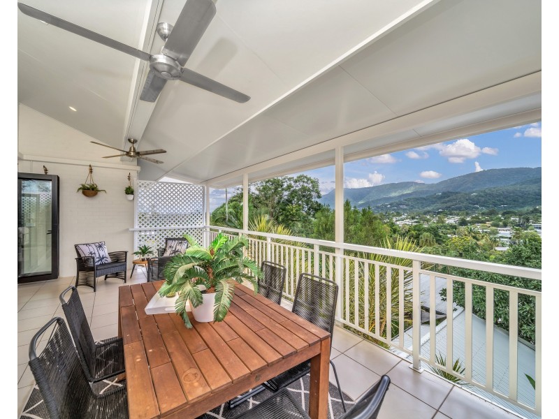 33 Koppen Terrace, Mooroobool QLD 4870