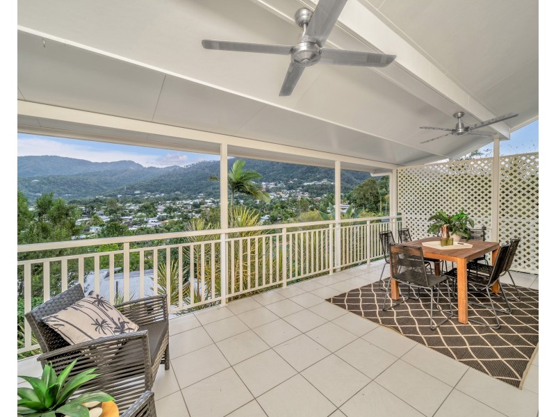 33 Koppen Terrace, Mooroobool QLD 4870