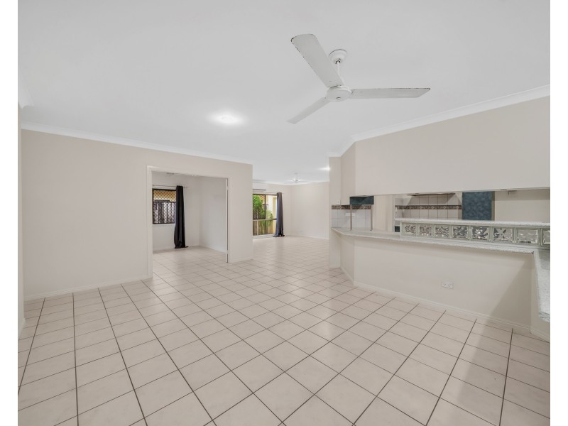 4 Melville Close, Mount Sheridan QLD 4868