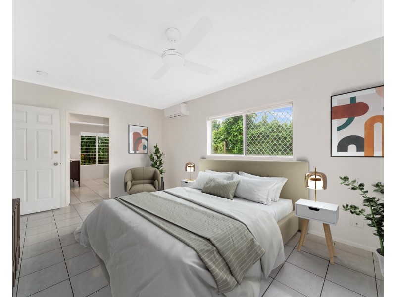 7 Strathmore Court, Mooroobool QLD 4870