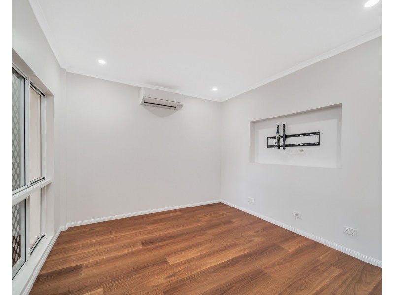 7 Strathmore Court, Mooroobool QLD 4870