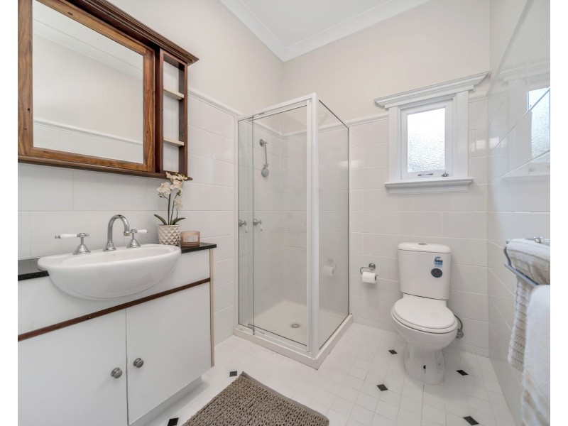 83 Hoare Street, Manunda QLD 4870