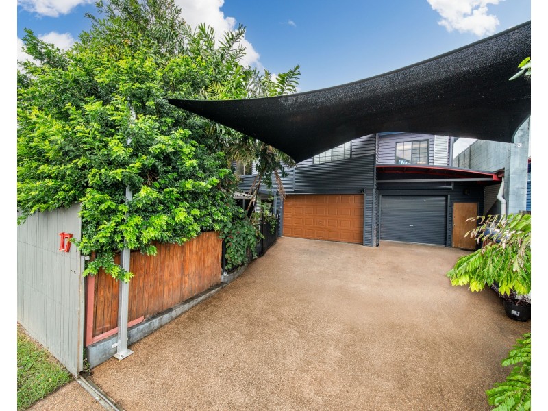 17 Barry Street, Bungalow QLD 4870